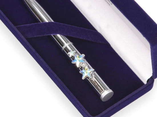 Długopis zdobiony kryształkami Swarovski w pudełku GRANAT z grawerem PREZENT