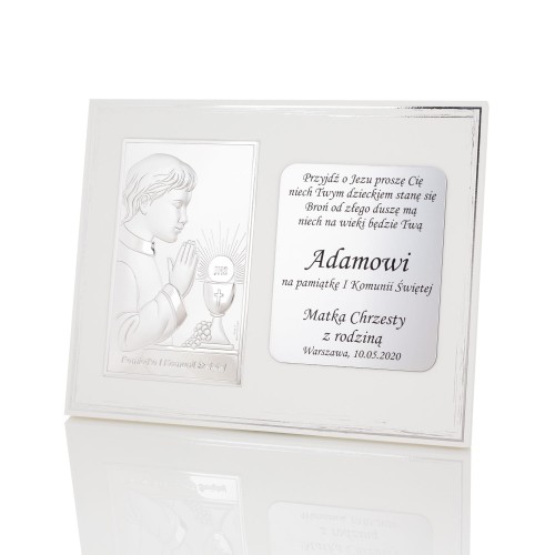 Obrazek srebrny na drewnianym panelu z grawerem I Komunia Św - Chłopiec - 25x20