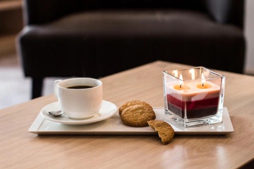 Świeca zapachowa w szkle trójkolorowa TRUSKAWKA