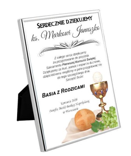 Obrazek w srebrnej ramce - podziękowanie dla księdza od dzieci komunijnych