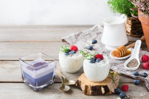 Świeca zapachowa w szkle trójkolorowa SERNIK JAGODOWY