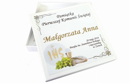 PUDEŁECZKO Z IMIENIEM I NADRUKIEM KOMUNIJNYM