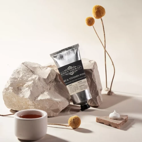 Witaminowa maseczka do twarzy z miodem 50 ml