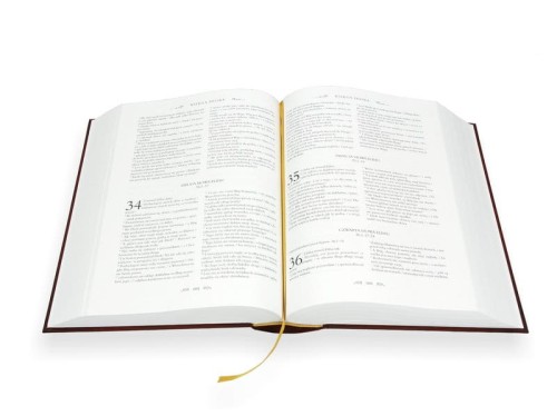 Pamiątkowa Biblia Rodzinna wygląd wewnątrz stronice tekst