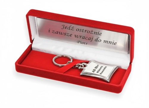 Brelok Święty Krzysztof – laminowany srebrem, próba 925, w czerwonym pudełeczku z grawerem
