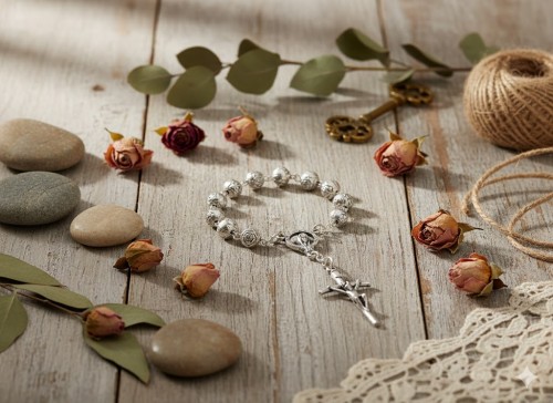 Różaniec włoski z różą papieską 10tka, 6mm