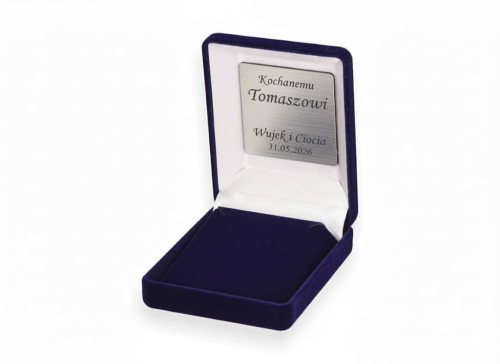 Eleganckie pudełko prezentowe z weluru z grawerem – granatowe