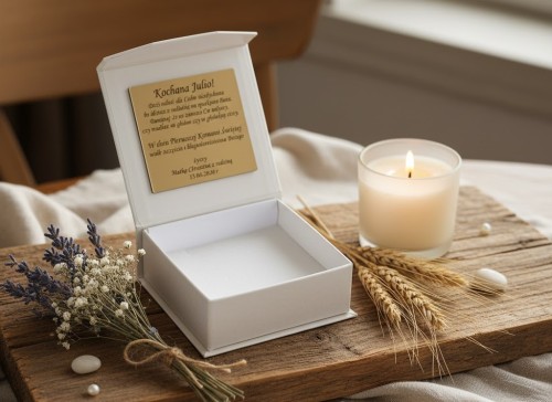 Białe pudełko do wyboru