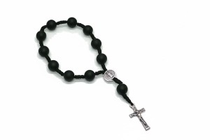 Dziesiątka różańca benedyktyńskiego z Onyksu matowego – 8 mm
