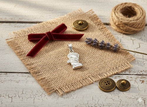 Srebro 925 – elegancki połysk i wysoka jakość polskiego wyrobu.