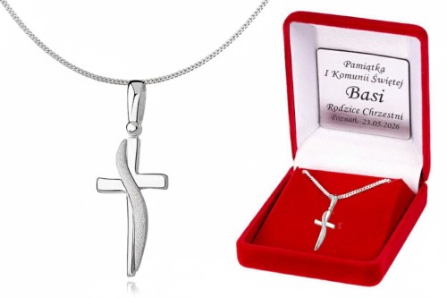 Srebrny krzyżyk CROSS – klasyczna forma krzyża chrześcijańskiego z eleganckim wykończeniem.