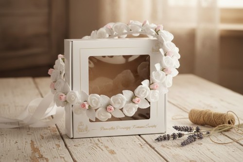 Pudełko IHS na wianek