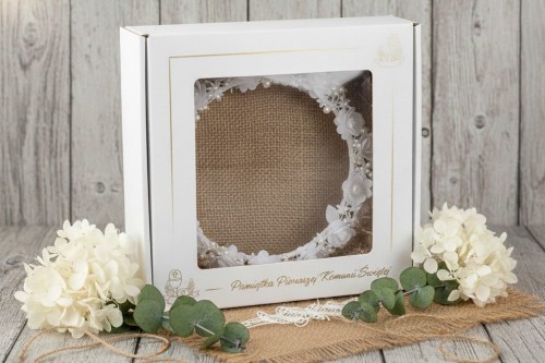 Pudełko IHS na wianek komunijny