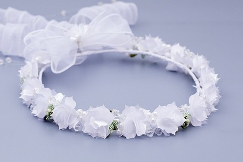 Półtransparentne płatki tworzą niezwykle lekką, eteryczną kompozycję.