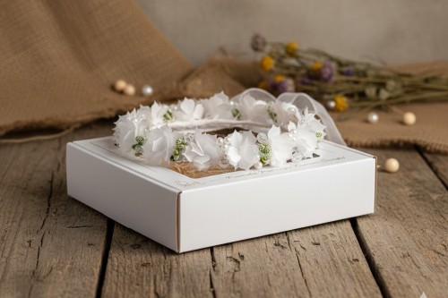 Pudełko IHS na wianek