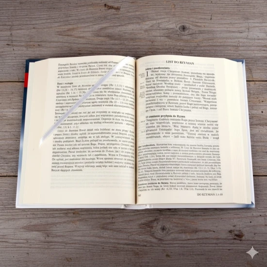 Najnowszy przekład z komentarzami i pomocami biblijnymi.