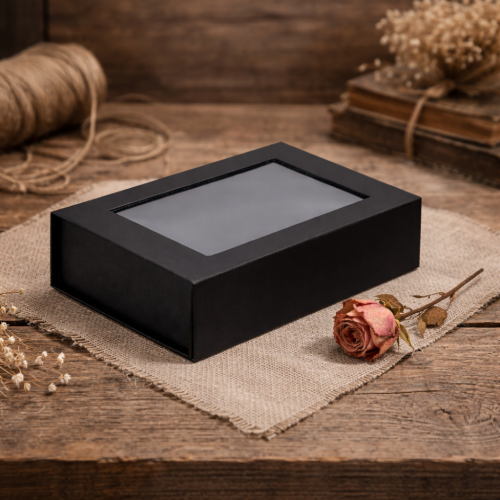 Pudełko magnetyczne B6 czarne z okienkiem 20×15×5,5 cm – kasetka prezentowa