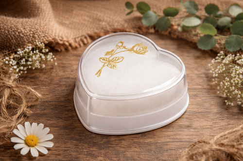 Eleganckie opakowanie na różaniec komunijny.