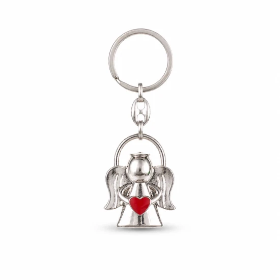 Metalowy brelok Aniołek z czerwonym sercem – symbol opieki i miłości.