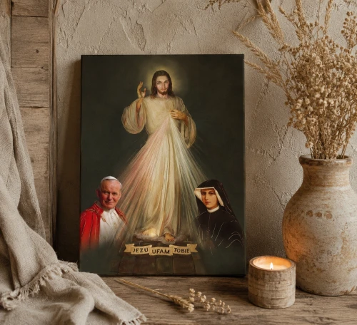 W dolnej części przedstawiono Świętego Jana Pawła II i Świętą Faustynę oraz napis „Jezu ufam Tobie”.