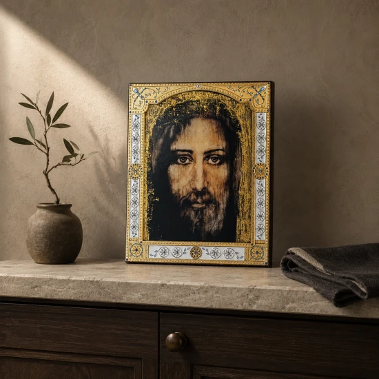Ikona Oblicza Jezusa inspirowana Całunem Turyńskim – złocona rama 17 × 21 cm