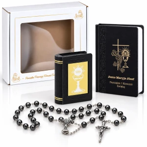 BOX. Zestaw komunijny z czarnym modlitewnikiem, różańcem hematytowym i pudełkiem