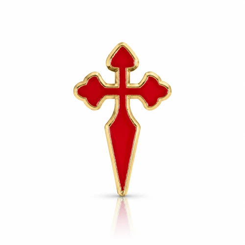 Przód przypinki przedstawia czerwony Krzyż św. Jakuba ze złotą ramką.