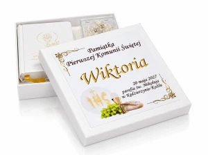 Personalizowany zestaw komunijny z modlitewnikiem i różańcem