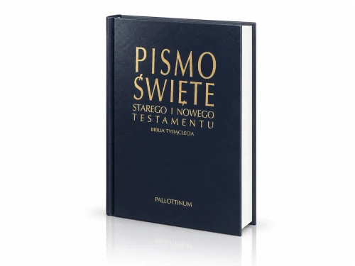 Granatowa ekooprawa Biblii Tysiąclecia ze złocistymi napisami na froncie.